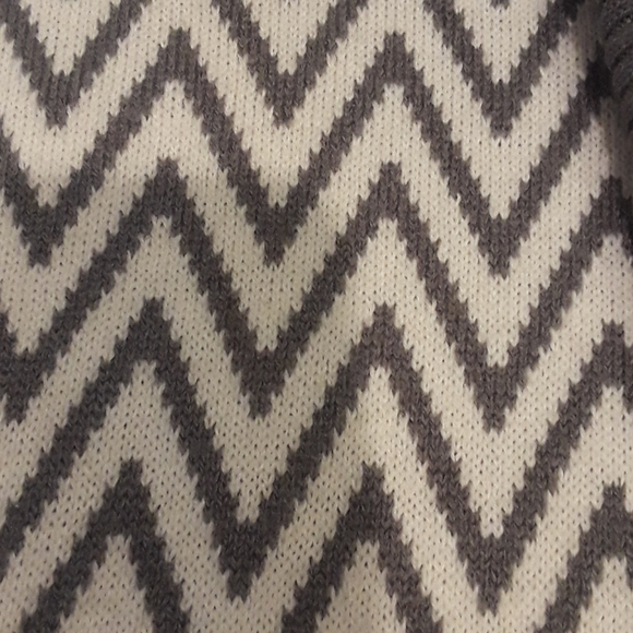 Colorful Cardigan - Picture 3 of 4